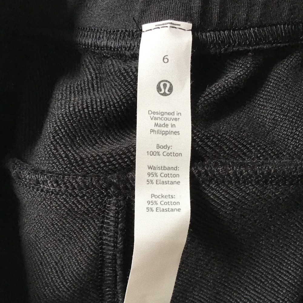 LuLuLemon sz 6 All Yours High Rise Short in Black NWT - Picture 3 of 5